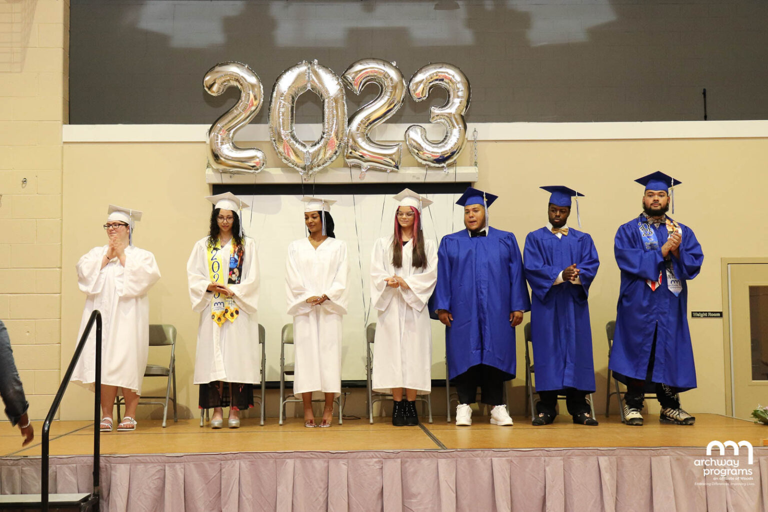 upper-school-graduation-archway-programs